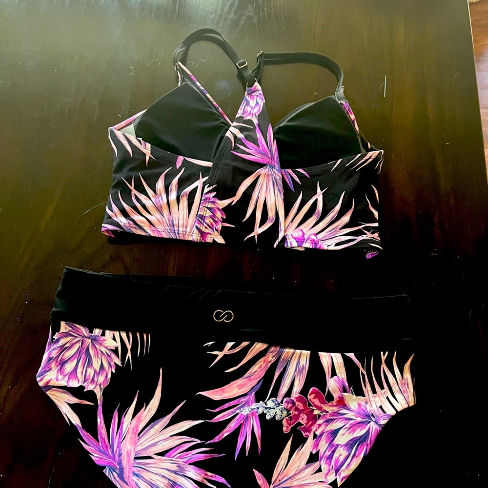 Carrie underwood two-piece swimsuit
